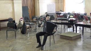 М. Блантер - И. Паницкий «В лесу прифронтовом». Исп. Артём Третьяков (Сольный концерт в СГИК)