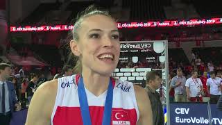 Voleybolda milli maçın ardından - Başantrenör Guidetti ve Kaptan Eda Erdem Dündar