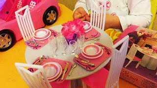 Кухонный стол для Барби. Kitchen table for Barbie. Столовая для кукол. Сhildren's video