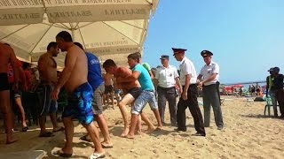 Драка на пляже в Ростовской обл. Наезд на людей, репортаж А. Коваленко для ААА61 идея AutoAny.ru