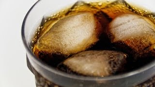 ASMR АСМР: Звук газировки, газировка со льдом. The sound of soda, soda with ice.