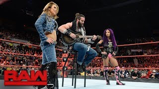 Sasha Banks, Bayley & Mickie James interrupt Elias: Raw, Dec. 18, 2017