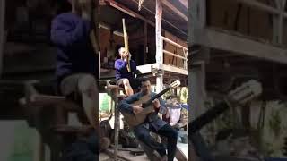 "ลมพัดพร้าว" ณ ถิ่นลมพัดพร้าว ผู้ไทเรณูนคร
อ.รัฐศาสตร์ เวียงสมุทร