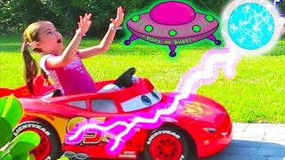 Pretend Play with Magic Toy Shrink Ray that Magically Changes Toys!