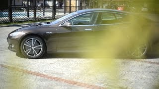 Interviu cu primul proprietar de Tesla Model S din Romania
