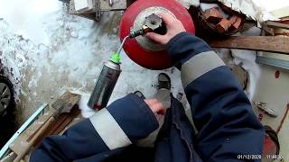 Заправка маленького баллона из большого, пропан.