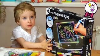 Игрушка Магический планшет с флуорисцентными фломастерами и подсветкой Имаджинариум Magic light area