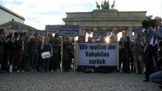 iDemo von "Die Partei": "Petting statt Pofalla!"