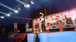 Tolai baschu live (Girish khatiwada & Shrabya)