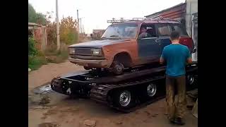 Ваз 2104 на гусеницах.