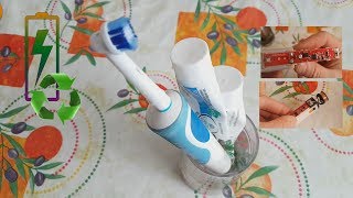 Замена аккумулятора в зубной щётке Oral-B Vitality Precision Clean после 5-ти лет эксплуатации