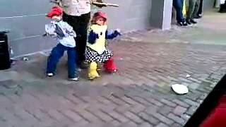 DANCING PUPPETS THE BEST EVER!! (MUST SEE)