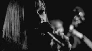 Honey Train - "Autumn Leaves" (Vocal Jazz)