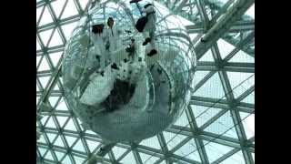 Thomas Saraceno in Orbit - Düsseldorf Ständehaus