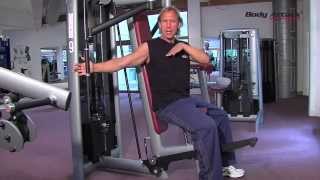 Training an Maschinen - Brust & Trizeps