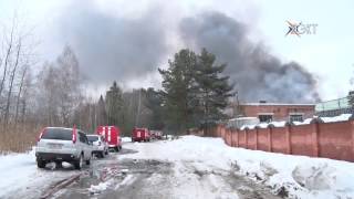 В поселке Фосфоритный произошел крупный пожар