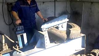 Cisaille de coupe des pneumatiques