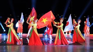 Múa trống Cơm