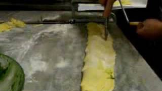 RICETTA 9 - RAVIOLI DI RICOTTA E SPINACI - VIDEO CORSO DI CUCINA LEZIONI PER IMPARARE
