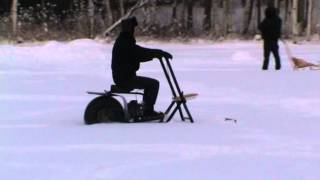 Тестирование  приводов к мотосаням "Муравей" при пухлом снеге 20см http://motovelofisher.ru/products
