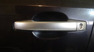 Как снять наружные ручки передней и задней двери. Subaru Forester III.