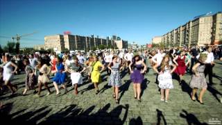Танцевальный флешмоб к  9 мая на Поклонной Горе