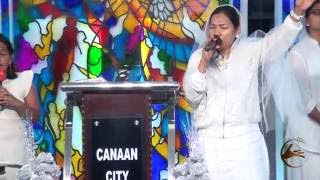 Undhan Anbukku naan adimai (Pas Paul Thangiah song) - Live Praise and Worship by  Monica Manoj