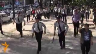 Hicab aksiyası - Polislə dindarlar arasında toqquşma