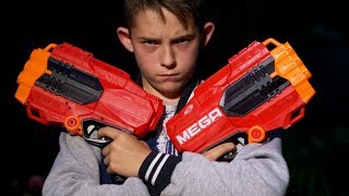 Обзор и распаковка новый Нёрф 2018 Мега Три - Брейк // Review Nerf Tri Break