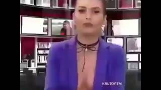 مذيعة بدون ملابس داخلية في بت مباشر