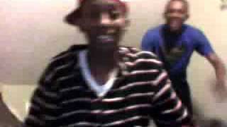 Youngt4121's webcam video June 09, 2010, 06:05 PM