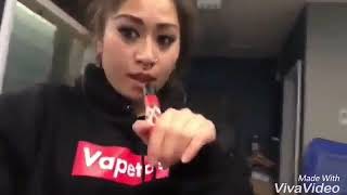 Smoking Ticha : fear this woman ooo