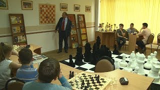 Чемпион мира Андрей Селиванов рассказал юным пензенцам, как сделать шах в два хода