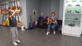 ВЛОГ На дачу / На «блатных» аккордах / Гибкая гимнастка ? 3 июня 2019 г.