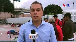 Caravana de migrantes llega a la frontera, solo unos logran solicitar asilo