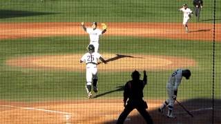 【2012年秋季1部2部入替戦】専修大学昇格の瞬間_2012110401