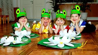 Танец Маленьких Лягушат! Dance of little Young frogs!
