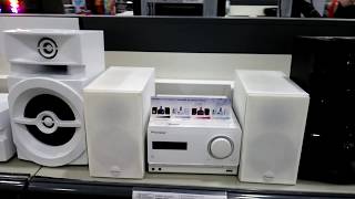 Музыкальные центры MICRO в магазине. Маленькие все же.