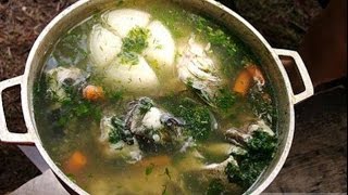 Готовим вкусную уху на костре.