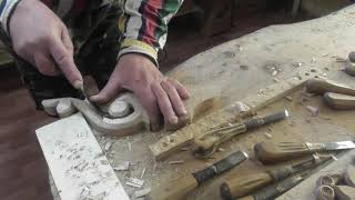 Резьба по дереву. Кронштейн на полку