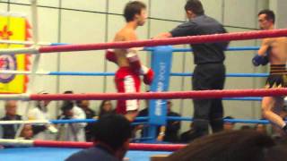 空手道（紅方）  對 陳儉文 詠春拳 梁振威師傅（籃方）  45秒被KO