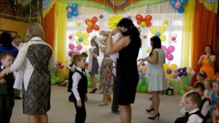 Выпускной 2016 "Танец мам и сыновей".