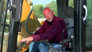 Cat® Hydraulic Excavators | Inside Cab Prep Prior to Operation