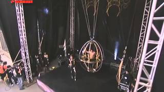 WATCH: Vice Ganda performs acrobatics on 'It's Showtime'