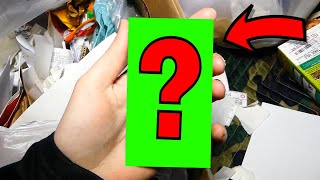 WHAT CELL PHONE DID I FIND!! Gamestop Dumpster Diving #388