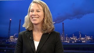 Chute des prix du pétrole: un jeu dangereux?