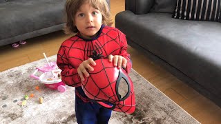 Fatih Selim Spiderman oldu,Enes’i ağ atarak etkisiz hale getirdi ? eğlenceli çocuk videosu