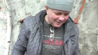 АЛЕКСАНДР ПОМОГАЕТ АННУШКЕ!