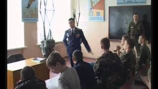 Белгородских призывников отбирают на службу в ВДВ