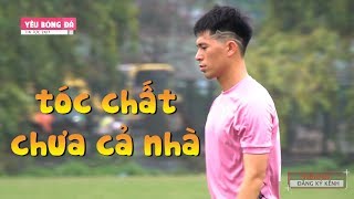 Đình Trọng khoe tóc 'Siêu chất', hỏi han Duy Mạnh về quà Valentine